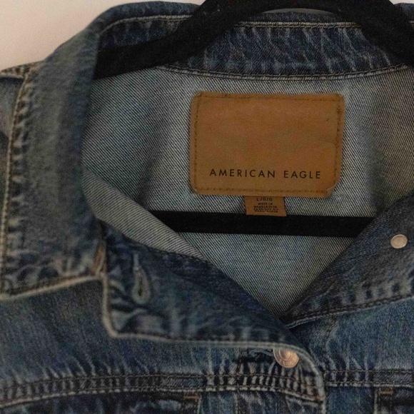 AE Boyfriend Denim Jacket - Picture 6 of 7